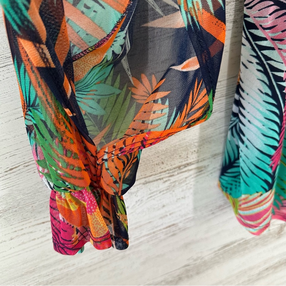 NWT FASHION NOVA Tropical Getaway Romper Off Shoulder Split Sleeve Colorful M - Picture 5 of 12